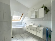 Wannenbad-1.-Wohnebene