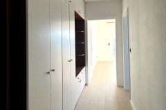 Flur 2 Einbauschränke