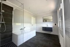 FREP-Penthouse-zur-Miete-Essen-Kettwig-0Modernes-Bad