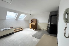 Vorderhaus-links-DG