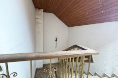 Vorderhaus-links-Treppenhaus
