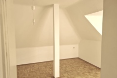 Dachgeschoss-renoviert