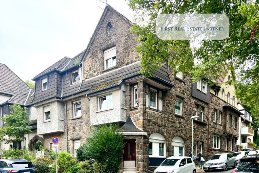 Haus mit 7 Wohneinheiten